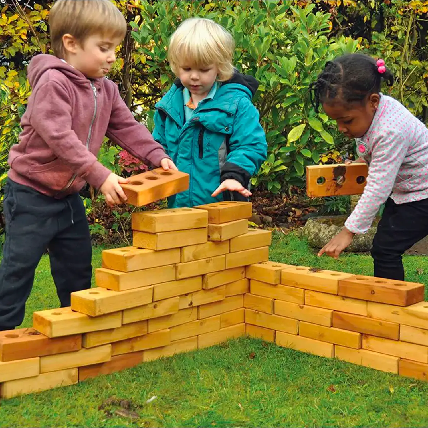 Grandi Mattoni da Costruzione in Legno Leggero per Esterno - Costruzioni in legno