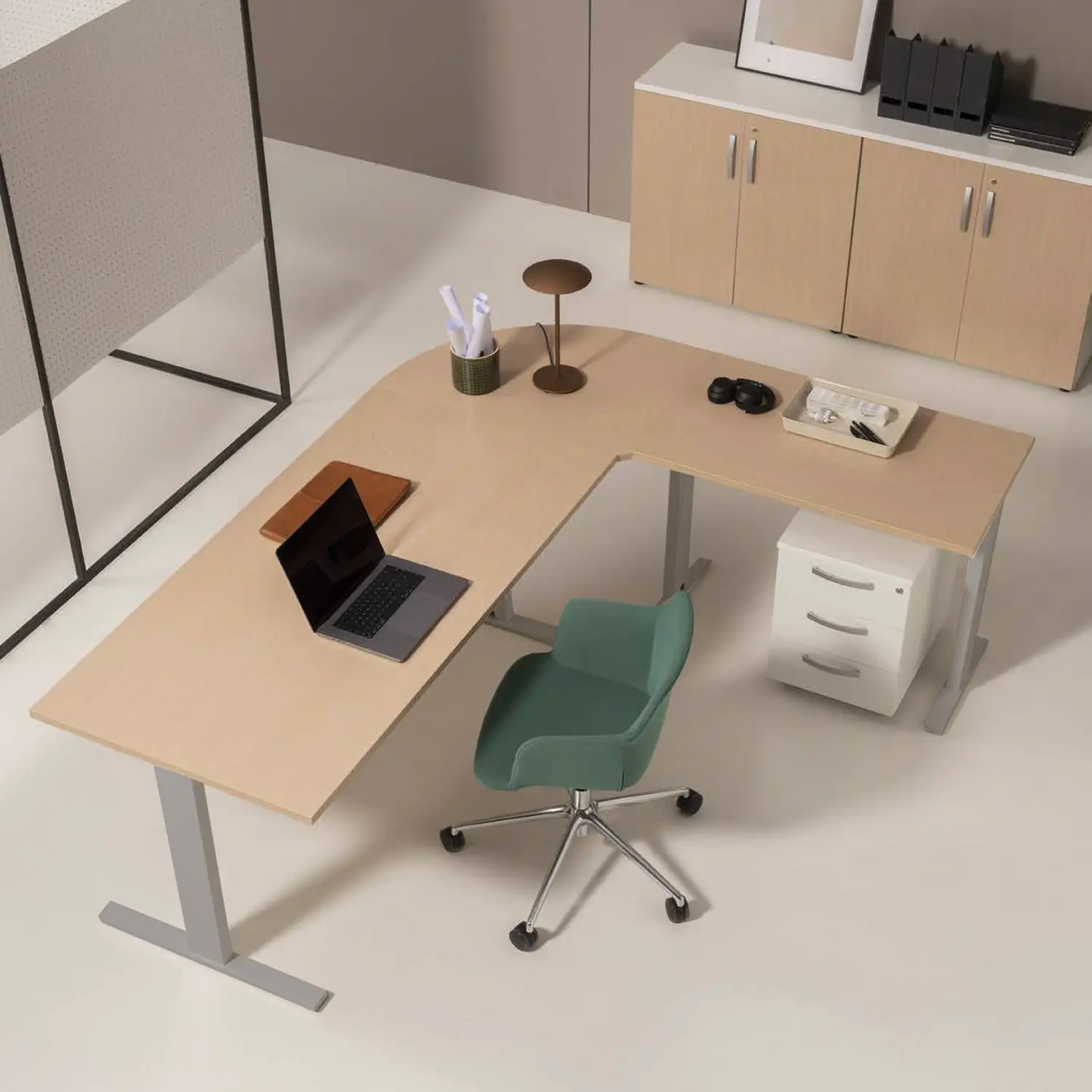 Scrivania TK Eco con Gambe in Metallo e Piano Rovere 180 cm - Conforme CAM - Arredo per l'ufficio