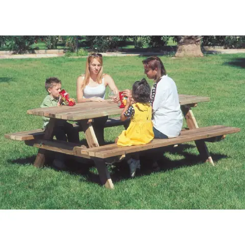 TABLE WITH WOODEN CLIO BENCHES