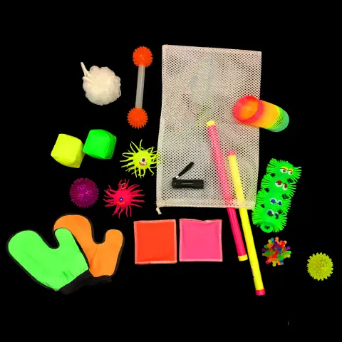 Set Giochi Luminosi con Torcia UV – 18 Pezzi
