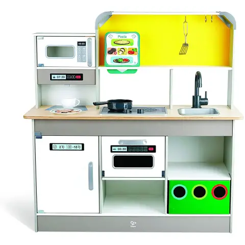 Deluxe Game kitchen with microwave, coffee maker, Refrigerator, Oven, stove