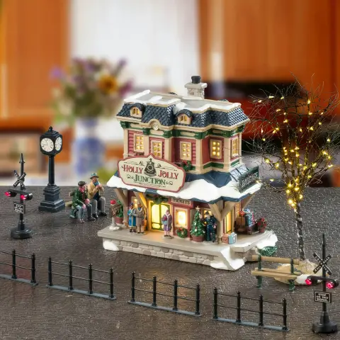 Holly Jolly Junction Set Lemax 2025 – Stazione Natalizia Illuminata