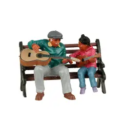 Statuette the Music Lesson